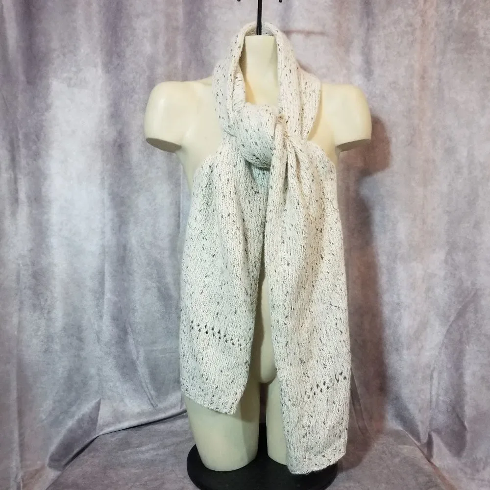 Banana Republic Cream & Metallic Thread Scarf‎